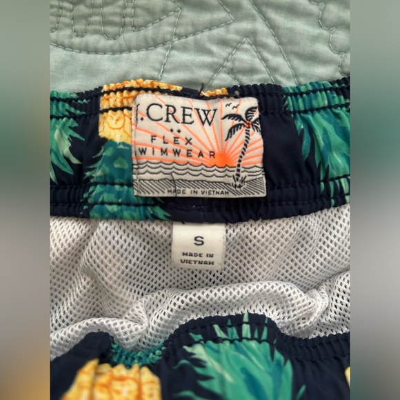J Crew Factory Men’s swim trunks- S - Picture 3 of 3